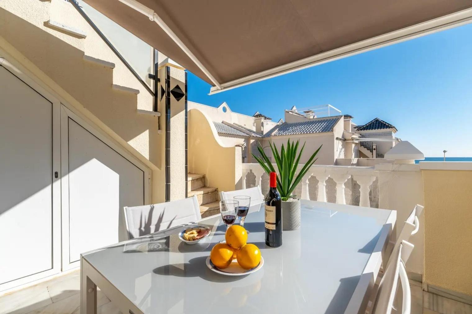 Amazing Penthouse On The Beach, Sea Views, Wifi, Airconditioning And Parking 托雷维耶哈 外观 照片